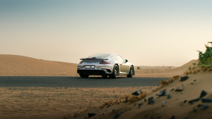 Porsche 911 Turbo S - Dubai Desert 